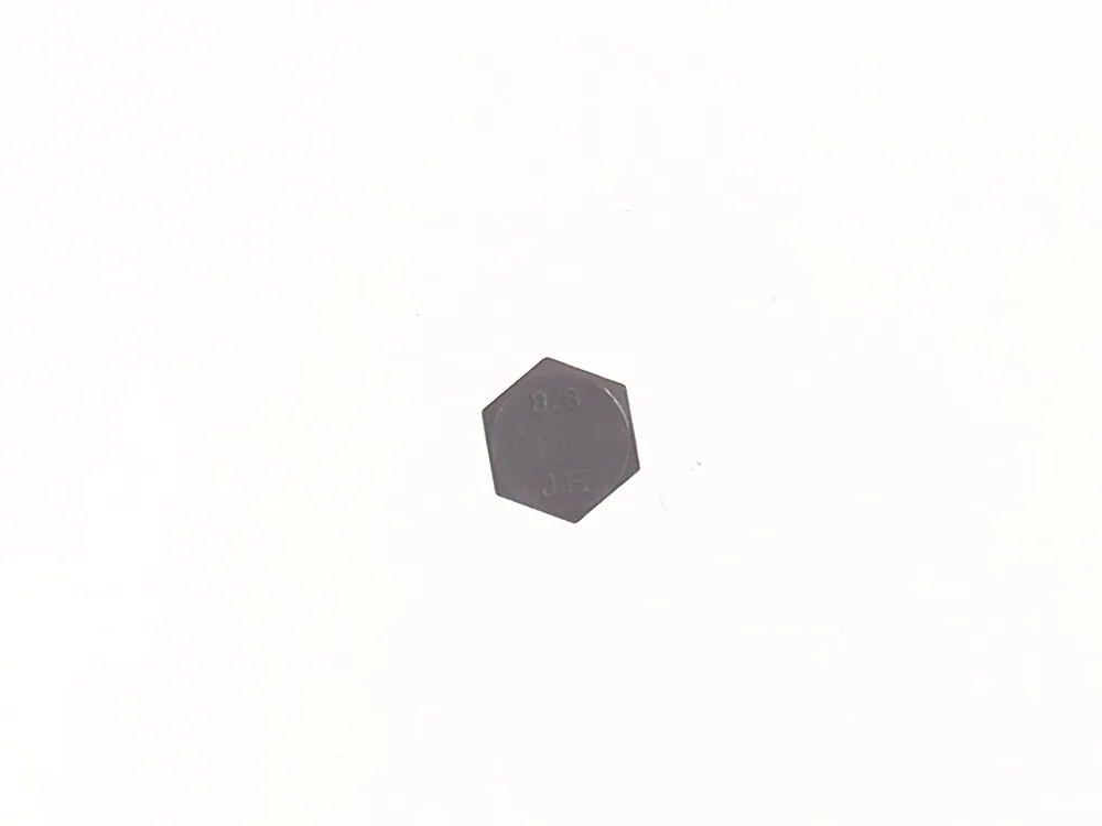 6693363 — Screw