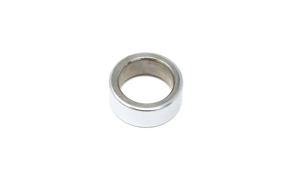 6694640 — RETAINER CRANKSHAFT