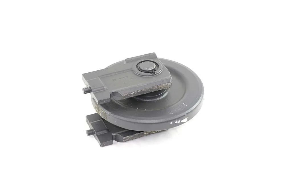 6698048 — Front Idler für Bobcat T870