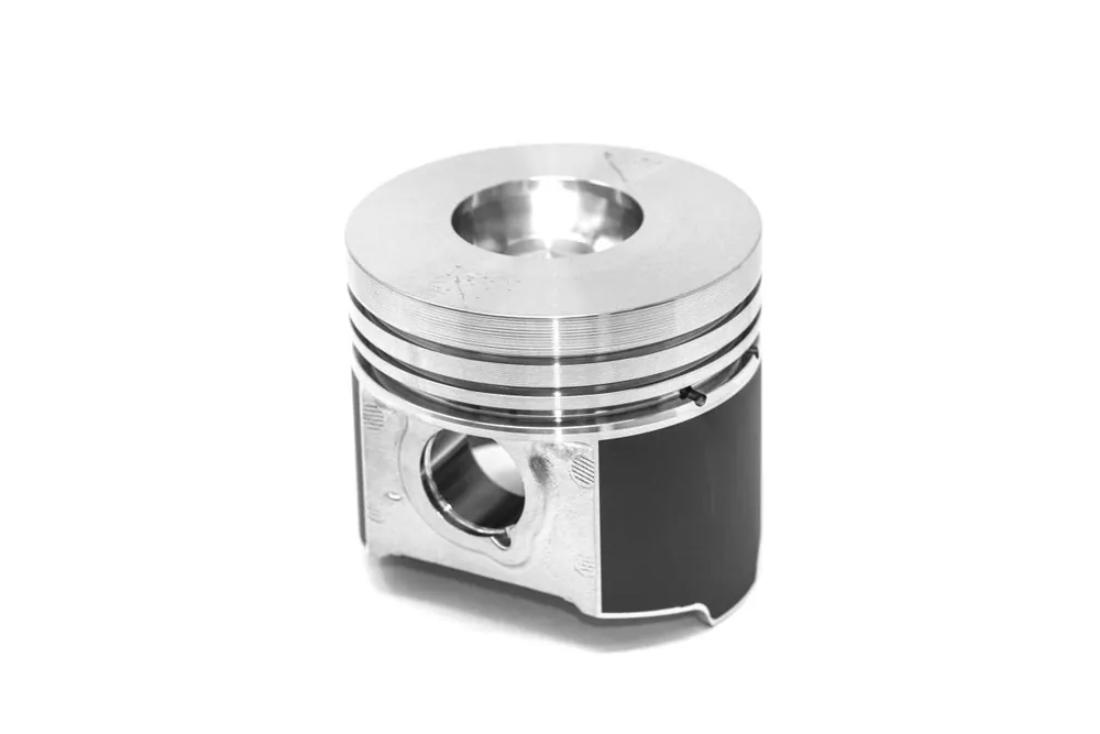 6698104 — Piston