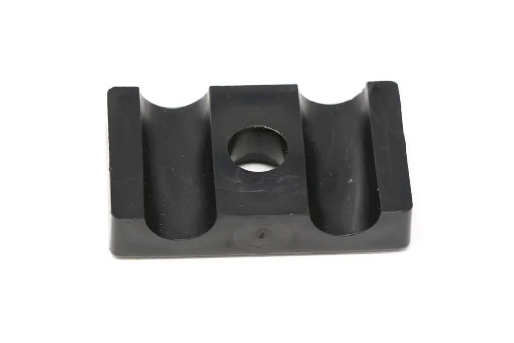 6701892 — Clamp, Tubeline