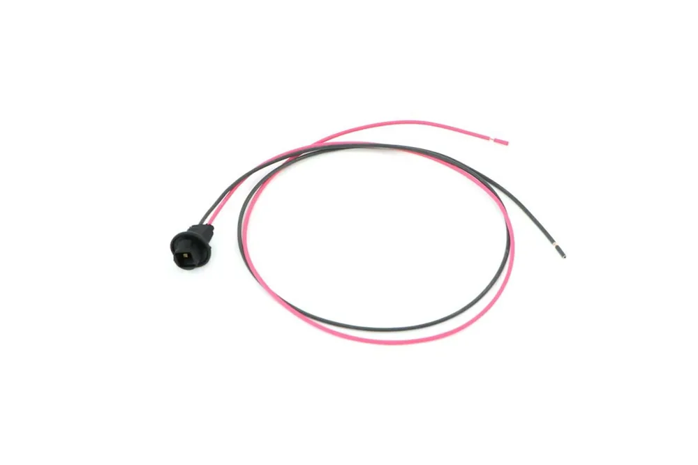 6701952 — Connector, Molded