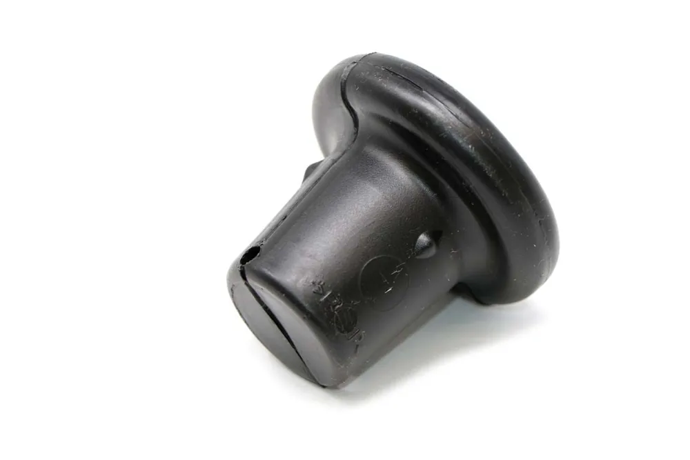 6702797 — Cap Coolant Tank