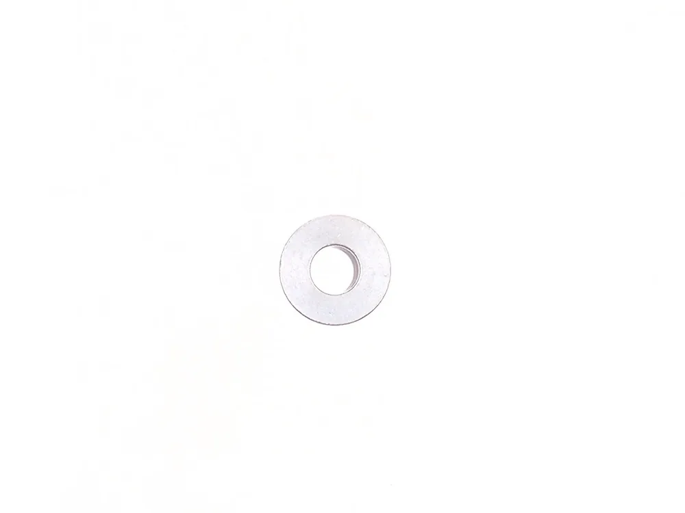 6704443 — Spacer