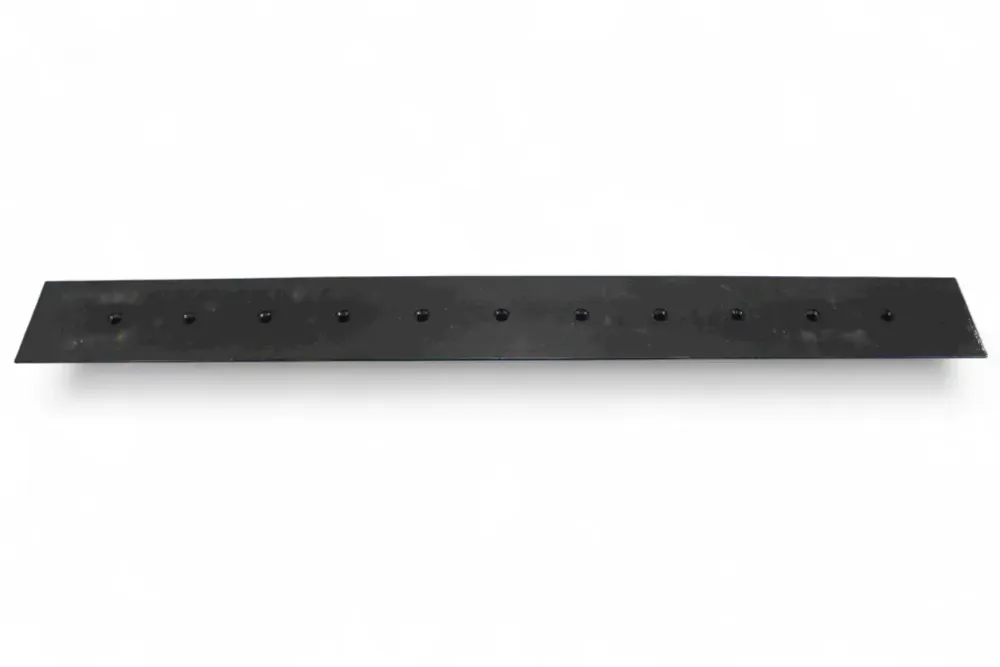 6713713 — Bolt-on Reversible, Double Bevel Cutting Edges 1879 mm (73.98”)