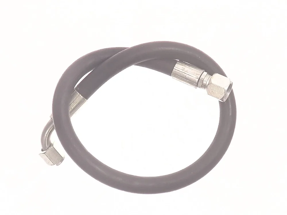 6733012 — Hose