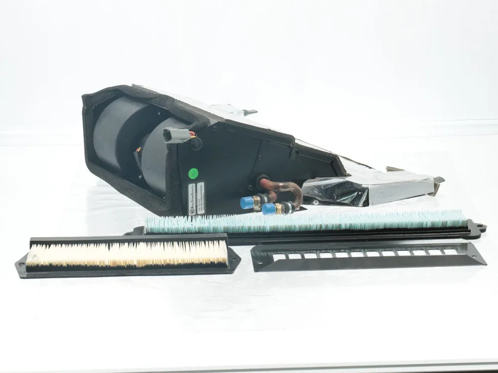 6735773 — Kit Cabin Heater