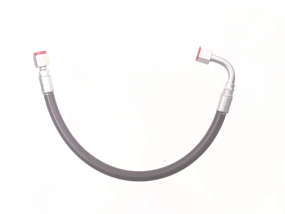 6736647 — Hose Assembly