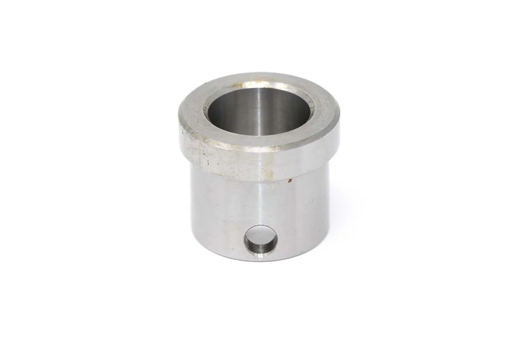 6737623 — Bushing Pivot