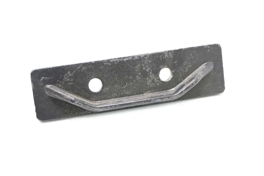 6804485 — CASTING BOLT-ON