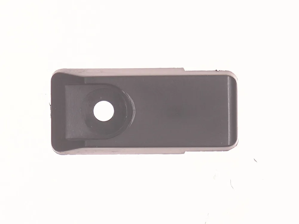 6804758 — Retainer