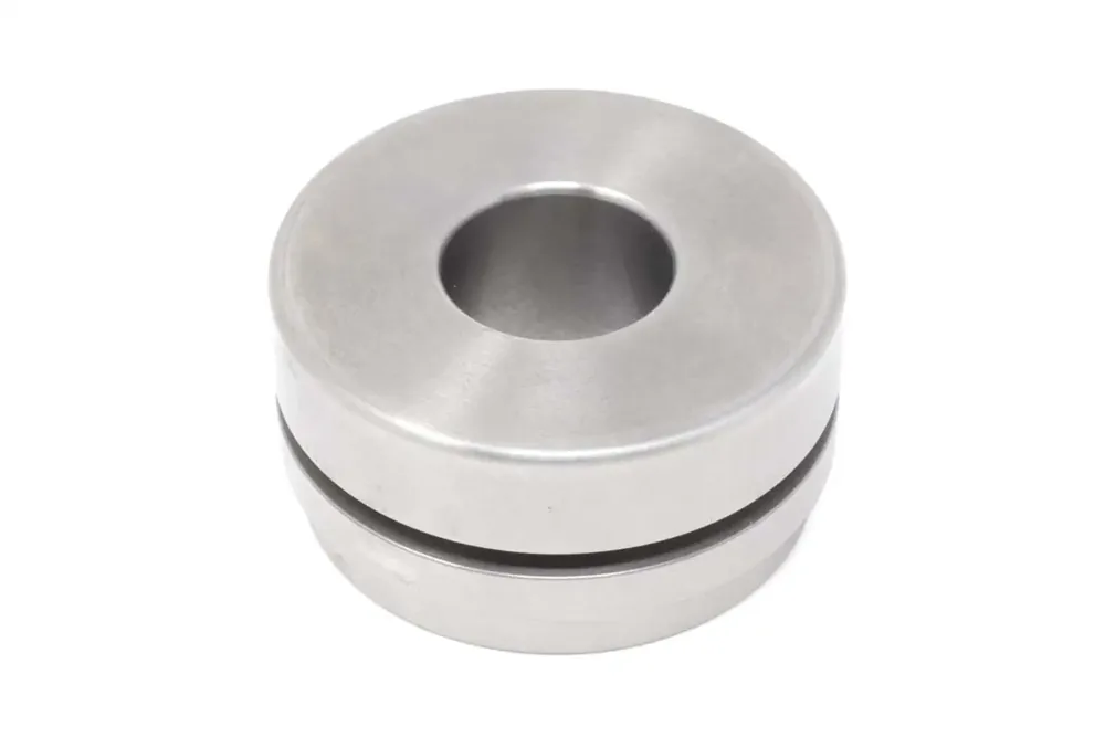 6806375 — Piston