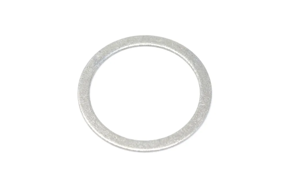 6810702 — Spacer