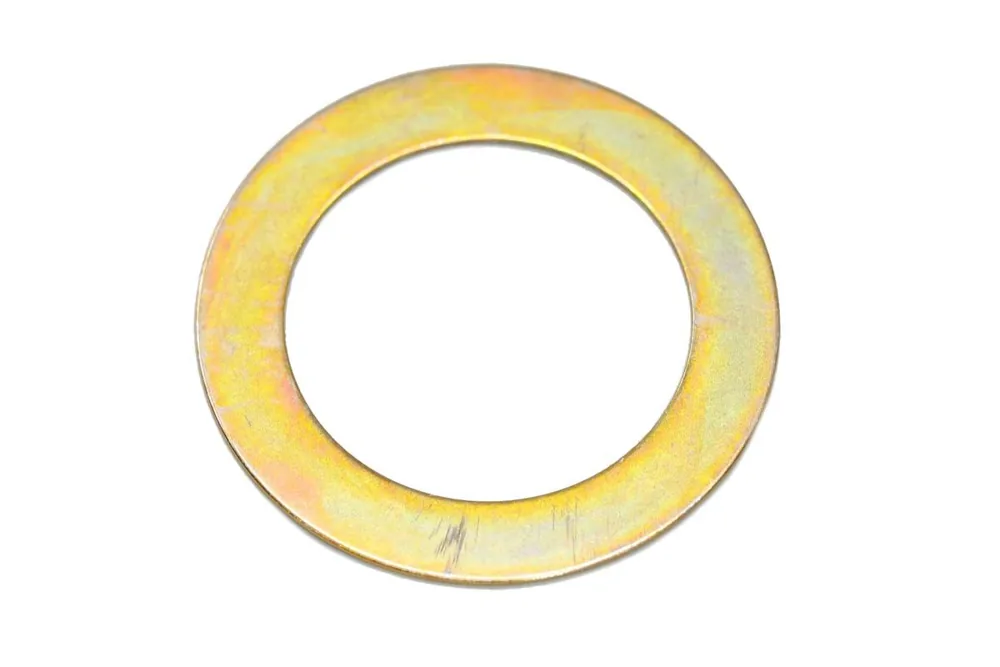 6811636 — Spacer