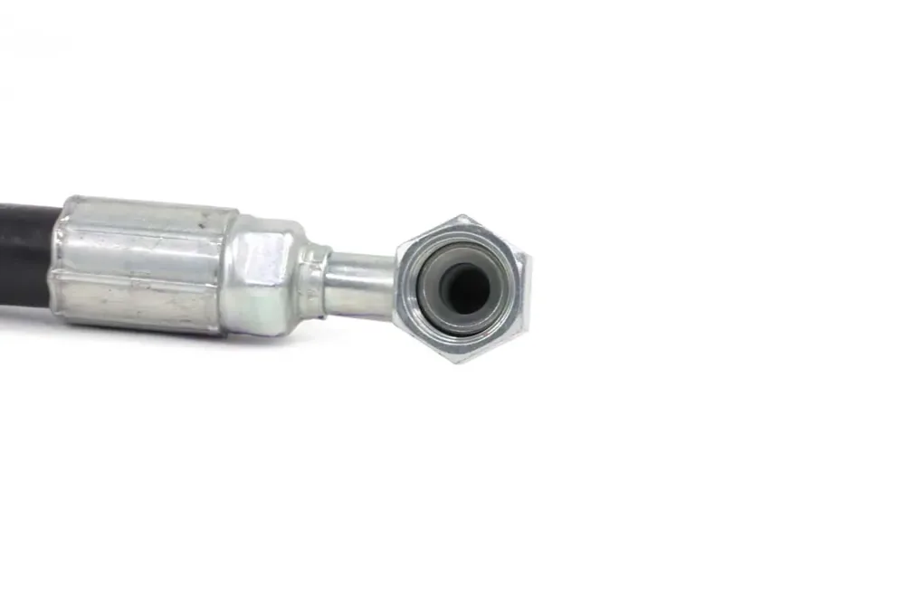 6813903 — HOSE ASSEMBLY