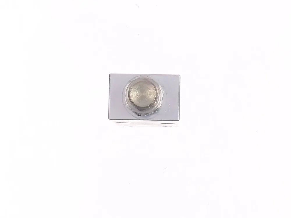 6909363 — Valve