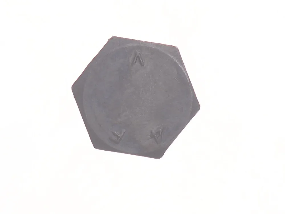 6911851 — Screw