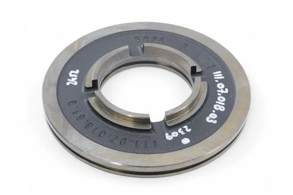 6912143 — PISTON