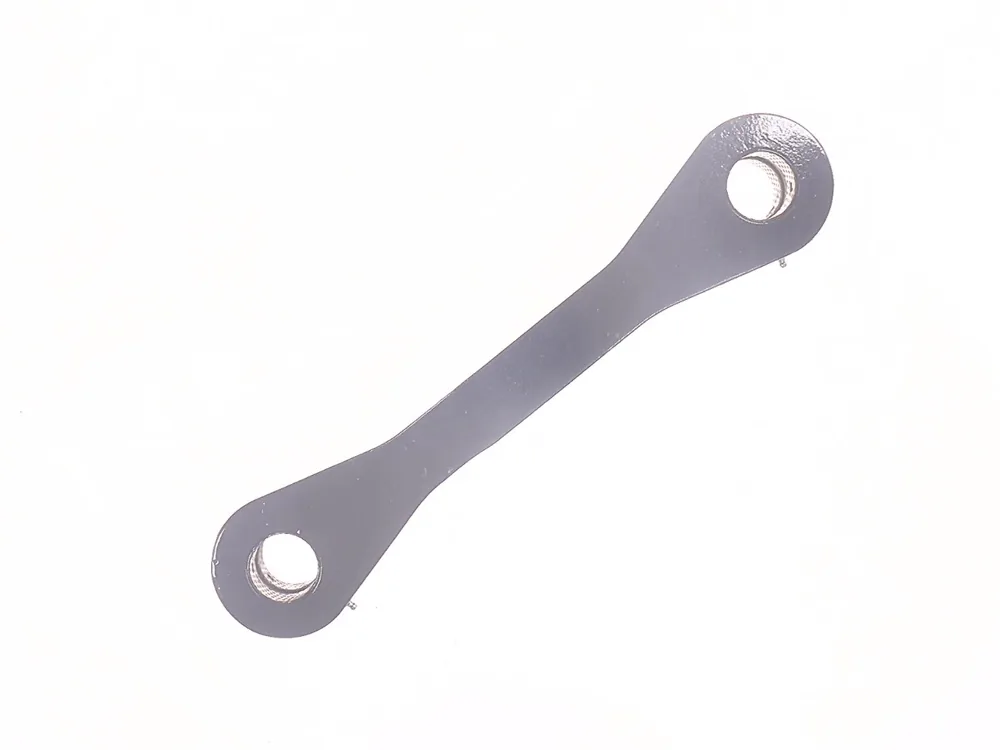 6915025 — Connecting Arm