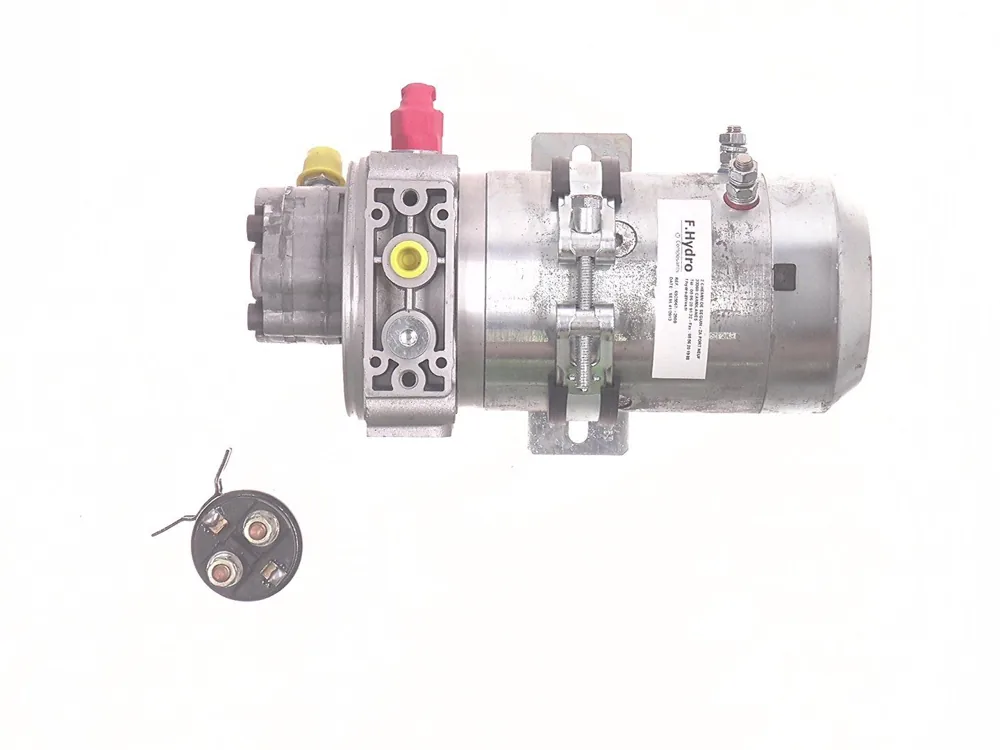 6925567 — Hydraulic Pump