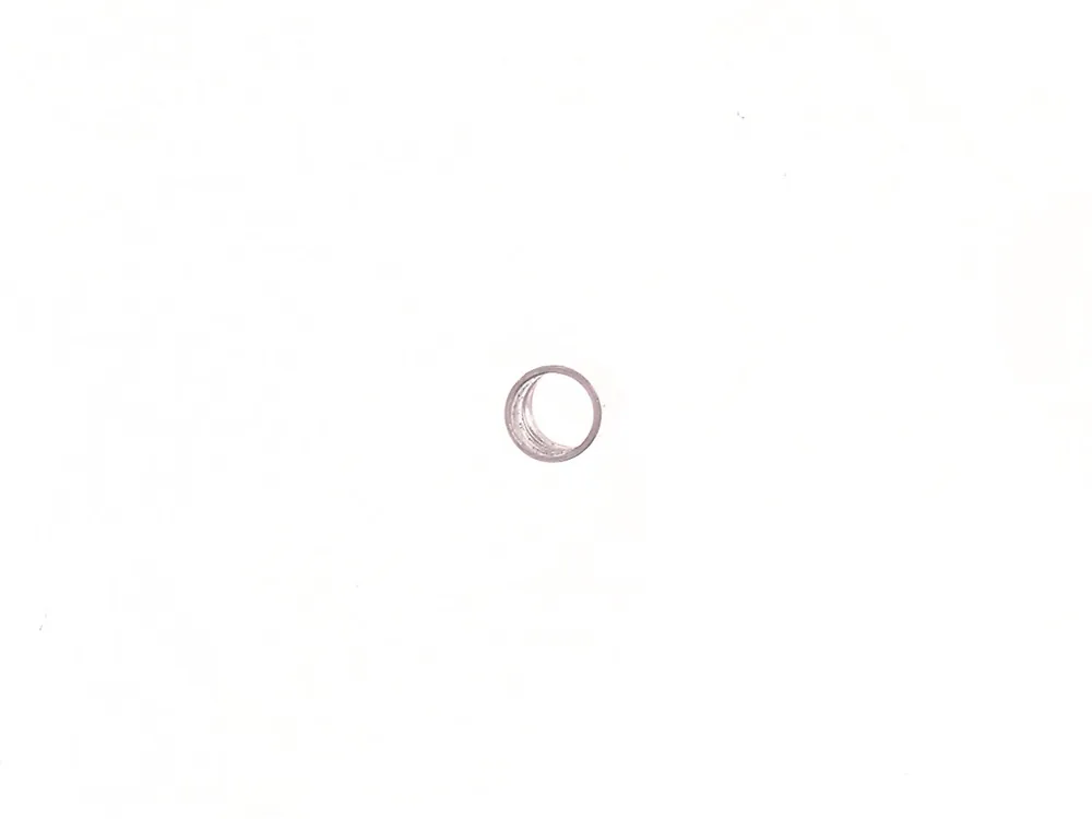6927302 — Spacer