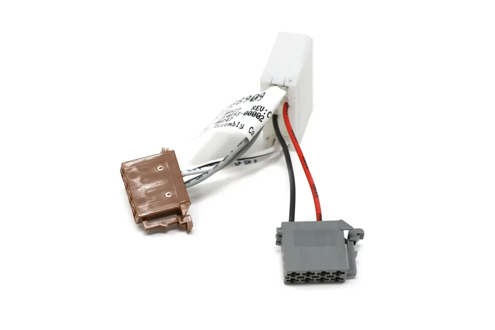 6988909 — HARNESS RADIO ADAPTER