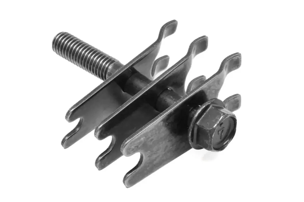 7000725 — CLAMP, INJECTION