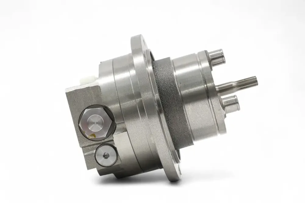 7000961 — MOTOR HYDRAULIC