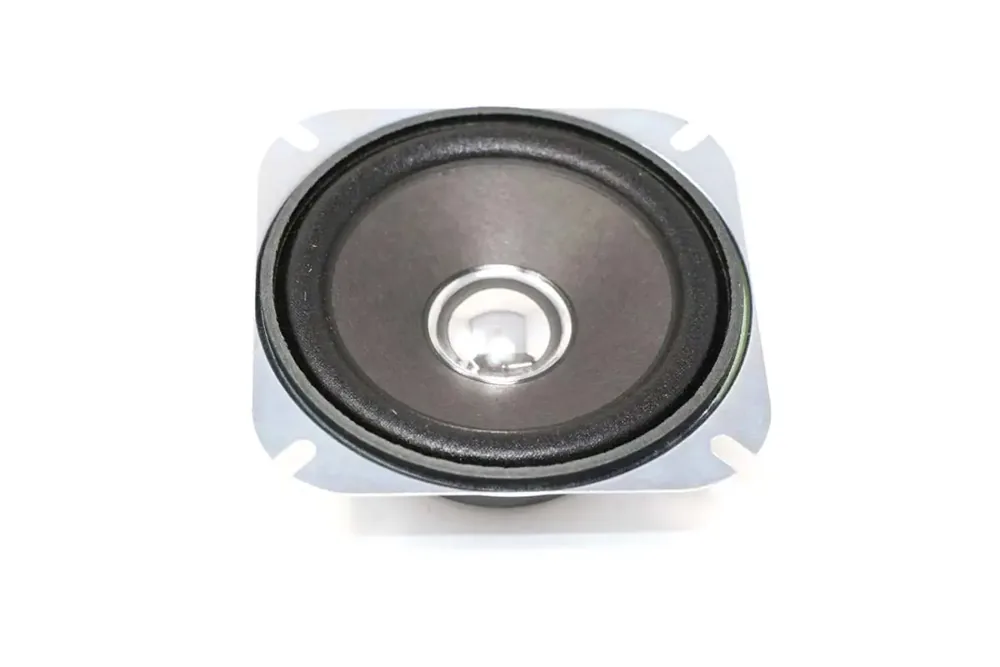 7003256 — SPEAKER RADIO