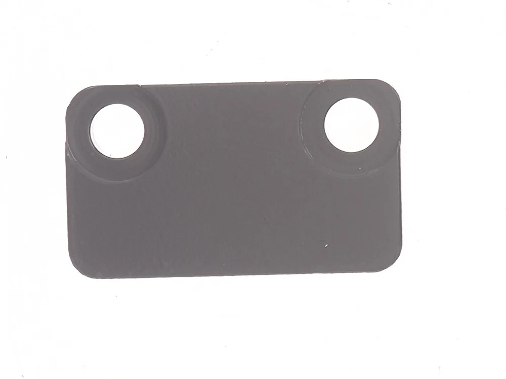 7004525 — Plate