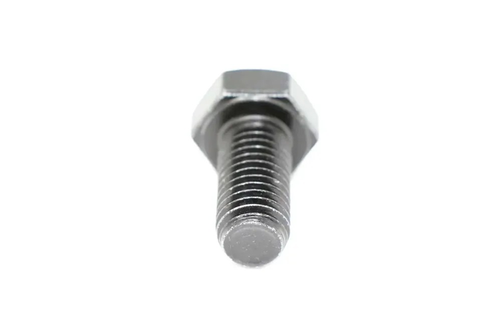 7004537 — BOLT