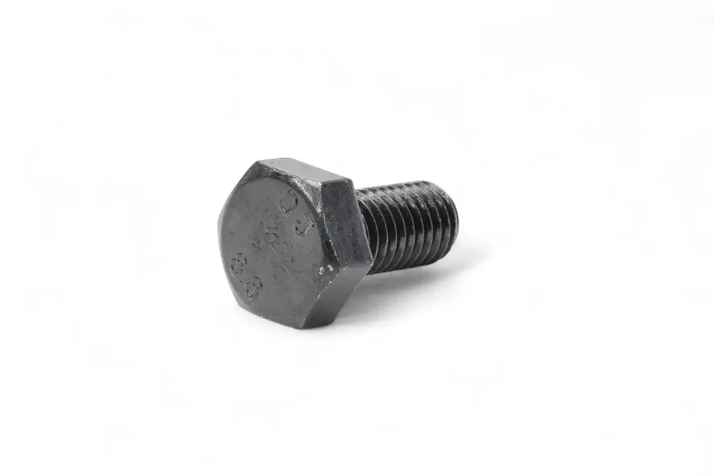 7004544 — BOLT