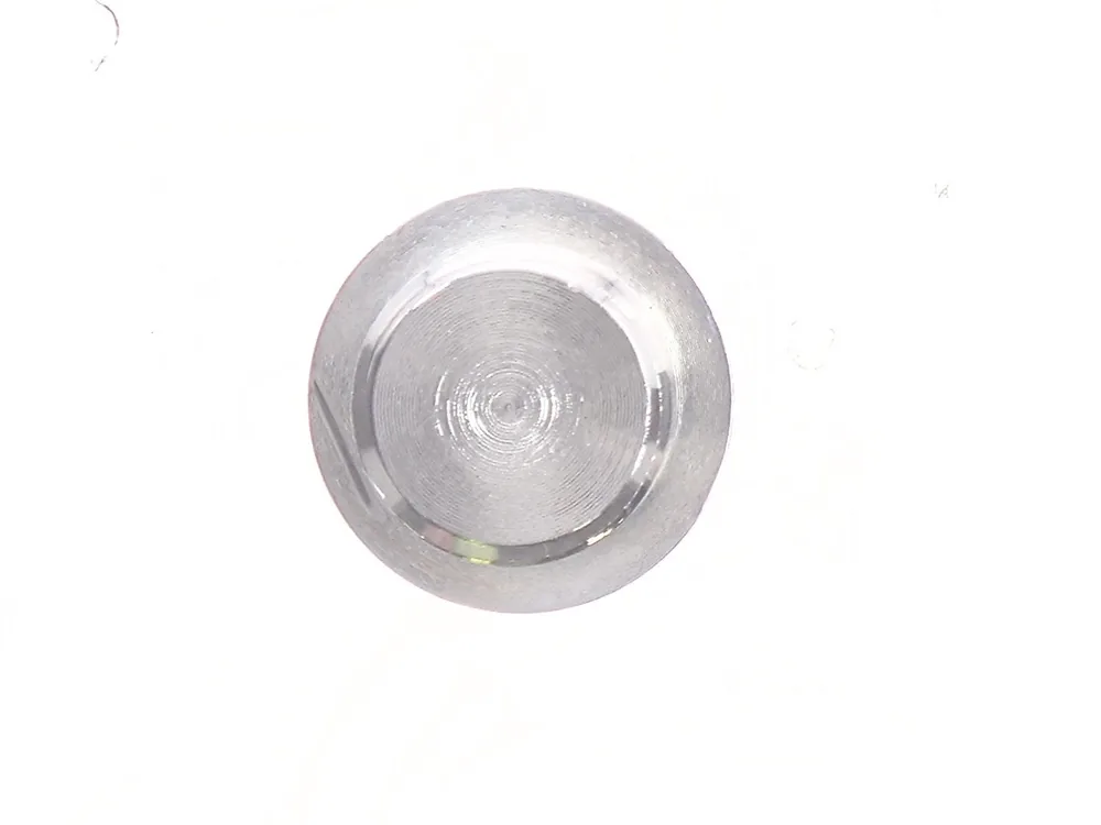 7004728 — Plug