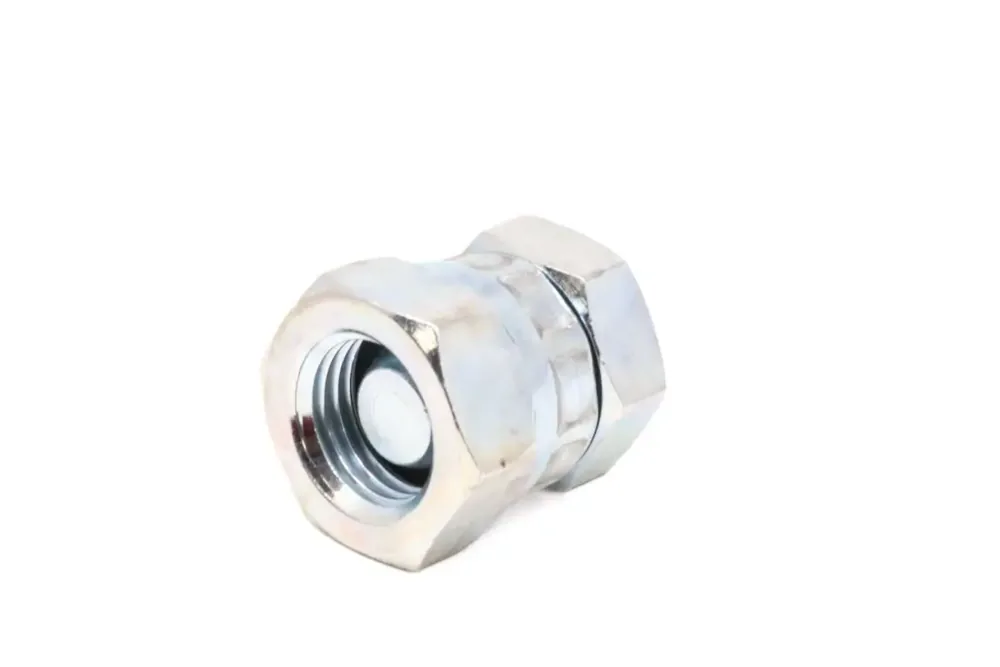 7004764 — PLUG