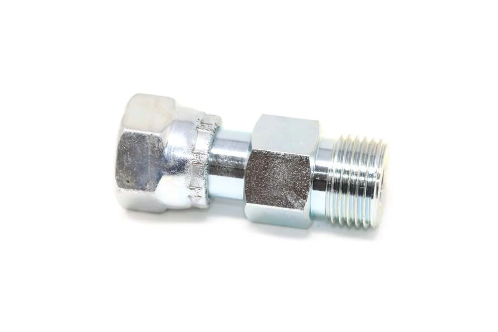 7005551 — Adapter