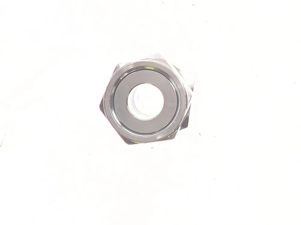 7005552 — Adapter