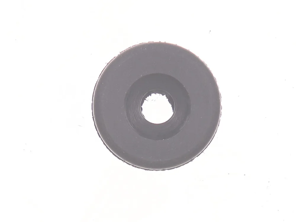 7005680 — Grommet