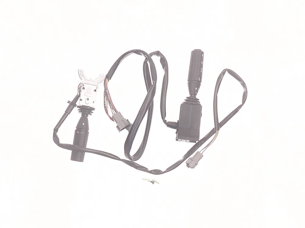 7005732 — Switch
