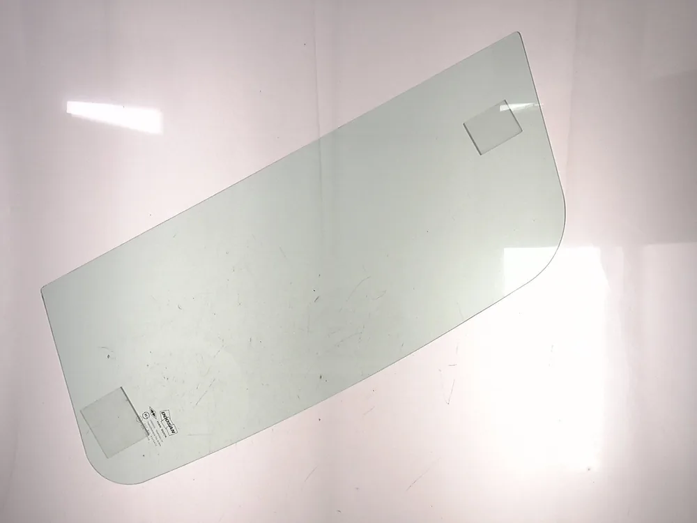 7005756 — Glass, Front