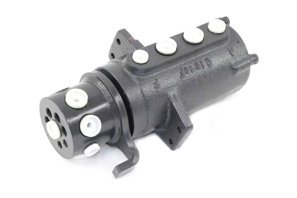 7006067 — Center Joint