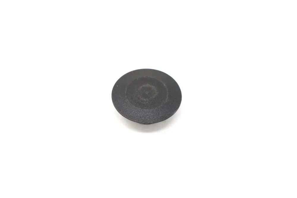 7010676 — Plug, Hole