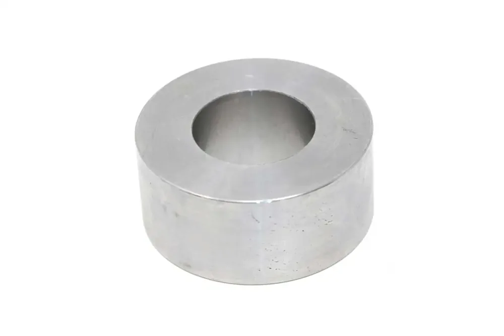 7010716 — SPACER