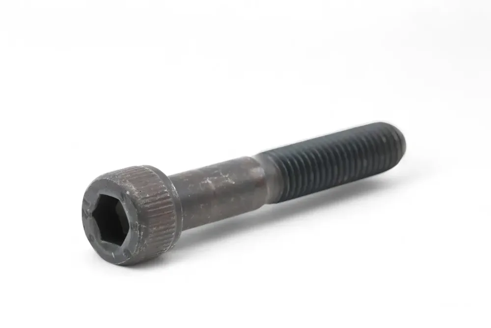 7012566 — SCREW