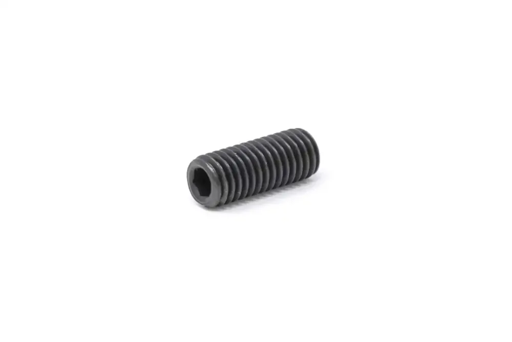 7012705 — Screw
