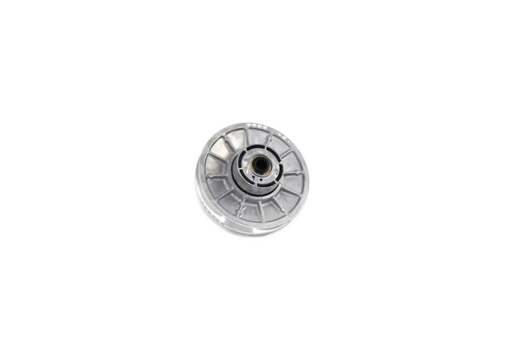 7016032 — CLUTCH