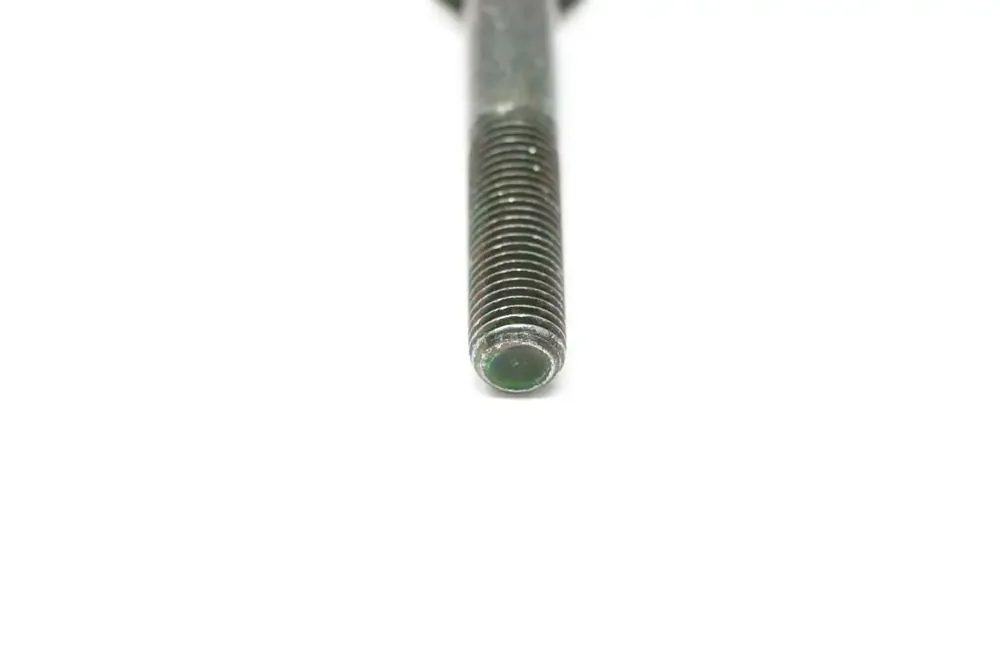 7016166 — BOLT