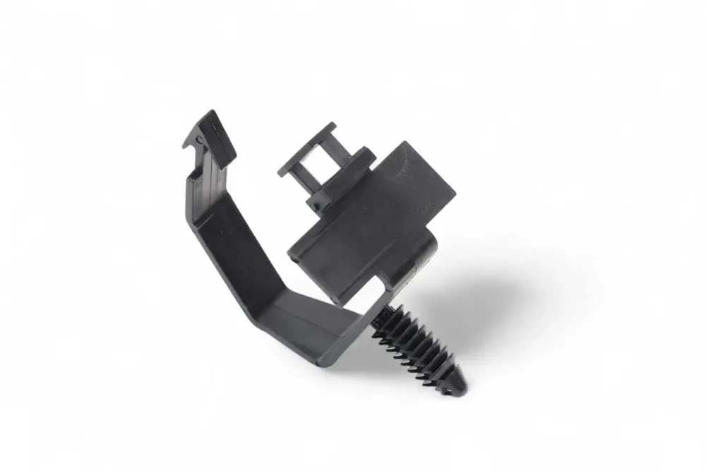 7016315 — CLIP