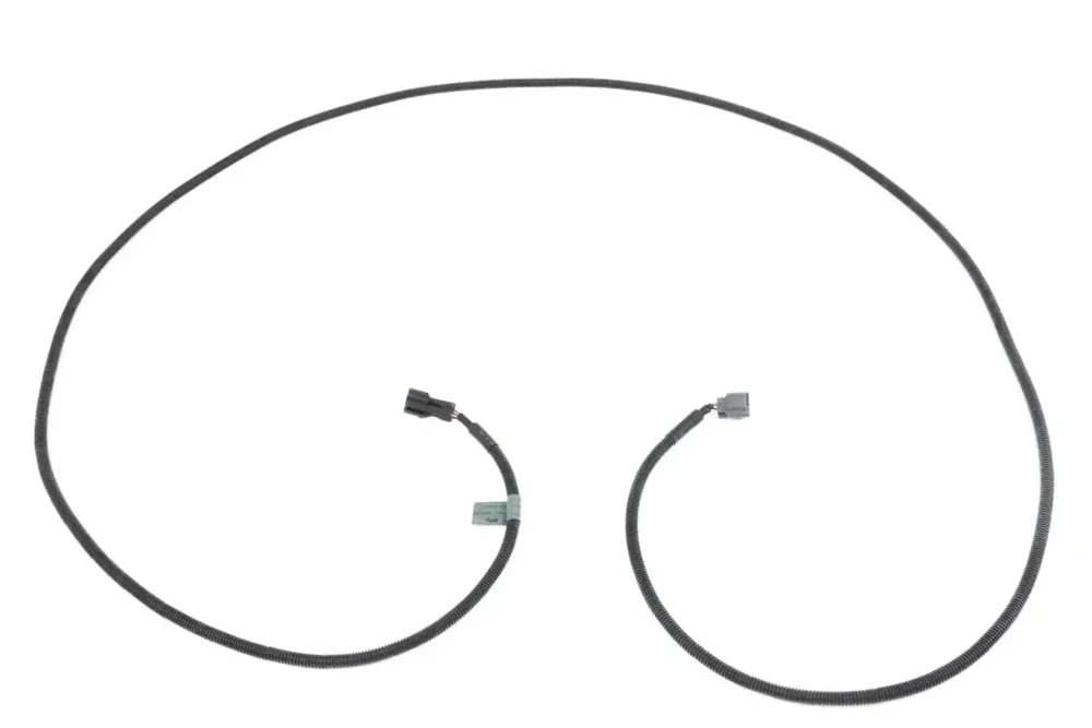 7017374 — Harness
