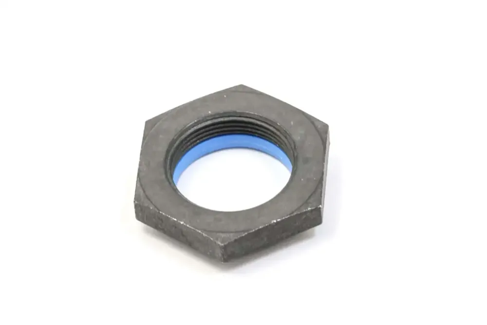7017605 — NUT