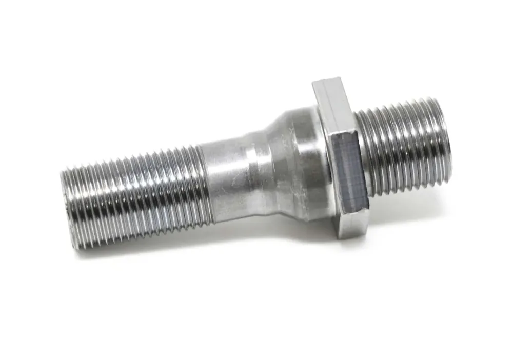 7020646 — CONNECTOR